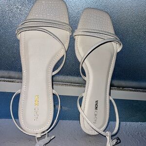 Brand new fashion nova sandals